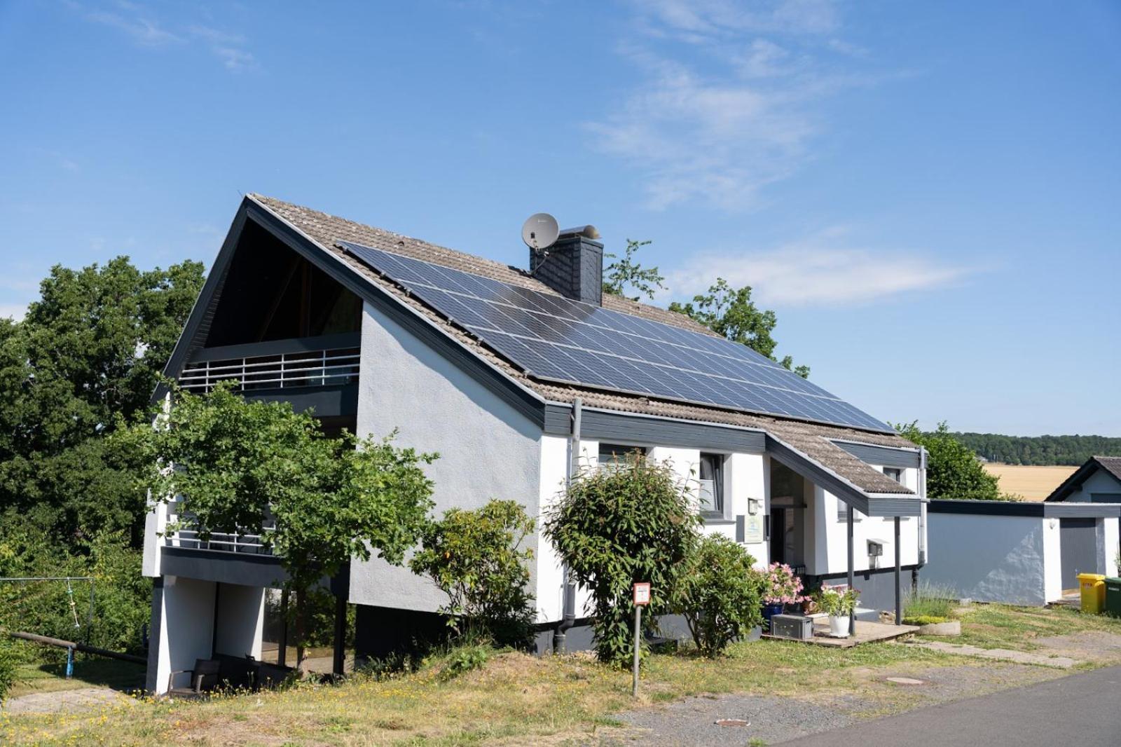 Ferienhaus Schoene Aussicht Ferienwohnung Gelb Hemfurth-Edersee Exterior photo